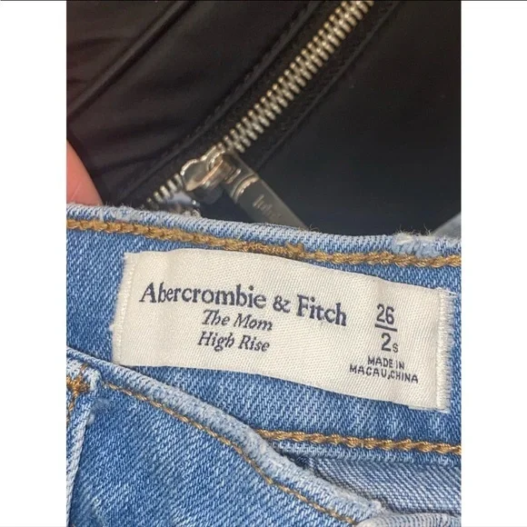 Abercrombie & Fitch Mom jeans - Picture 3 of 5